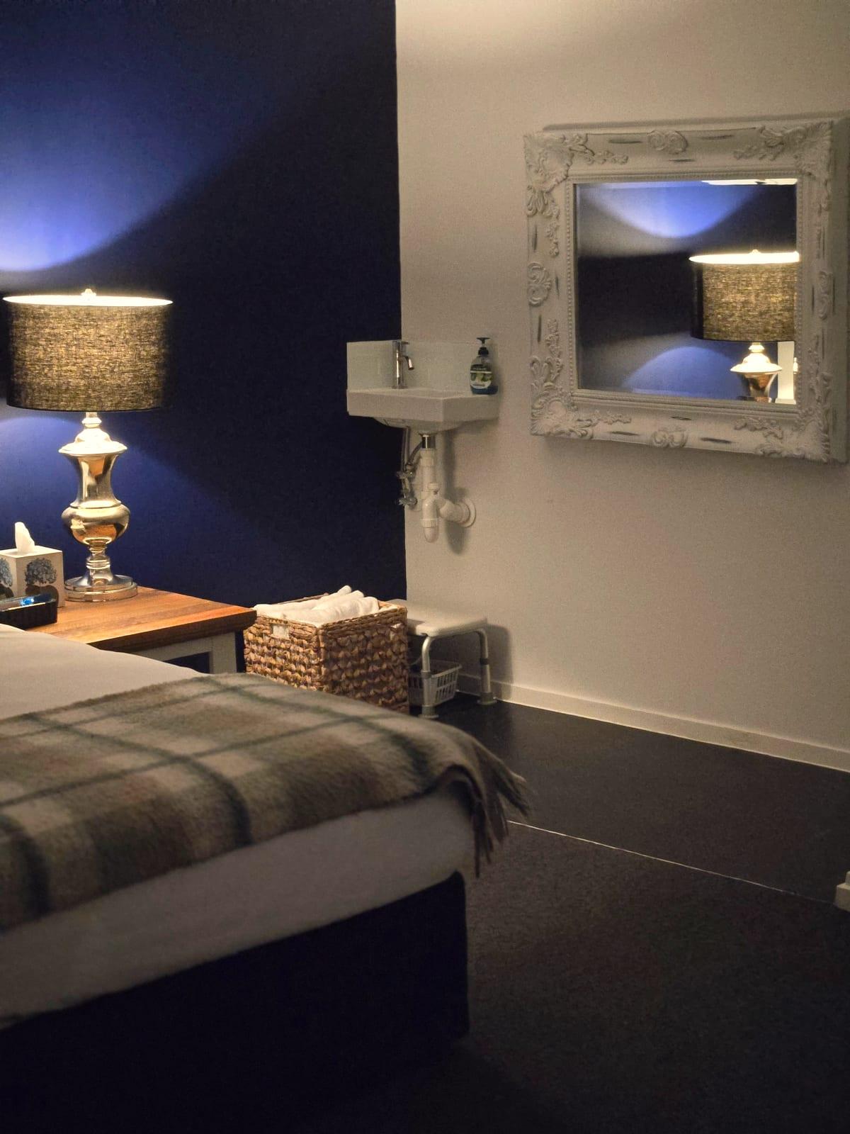 The blue room at Paris escort agency, Lower Hutt, Wellington