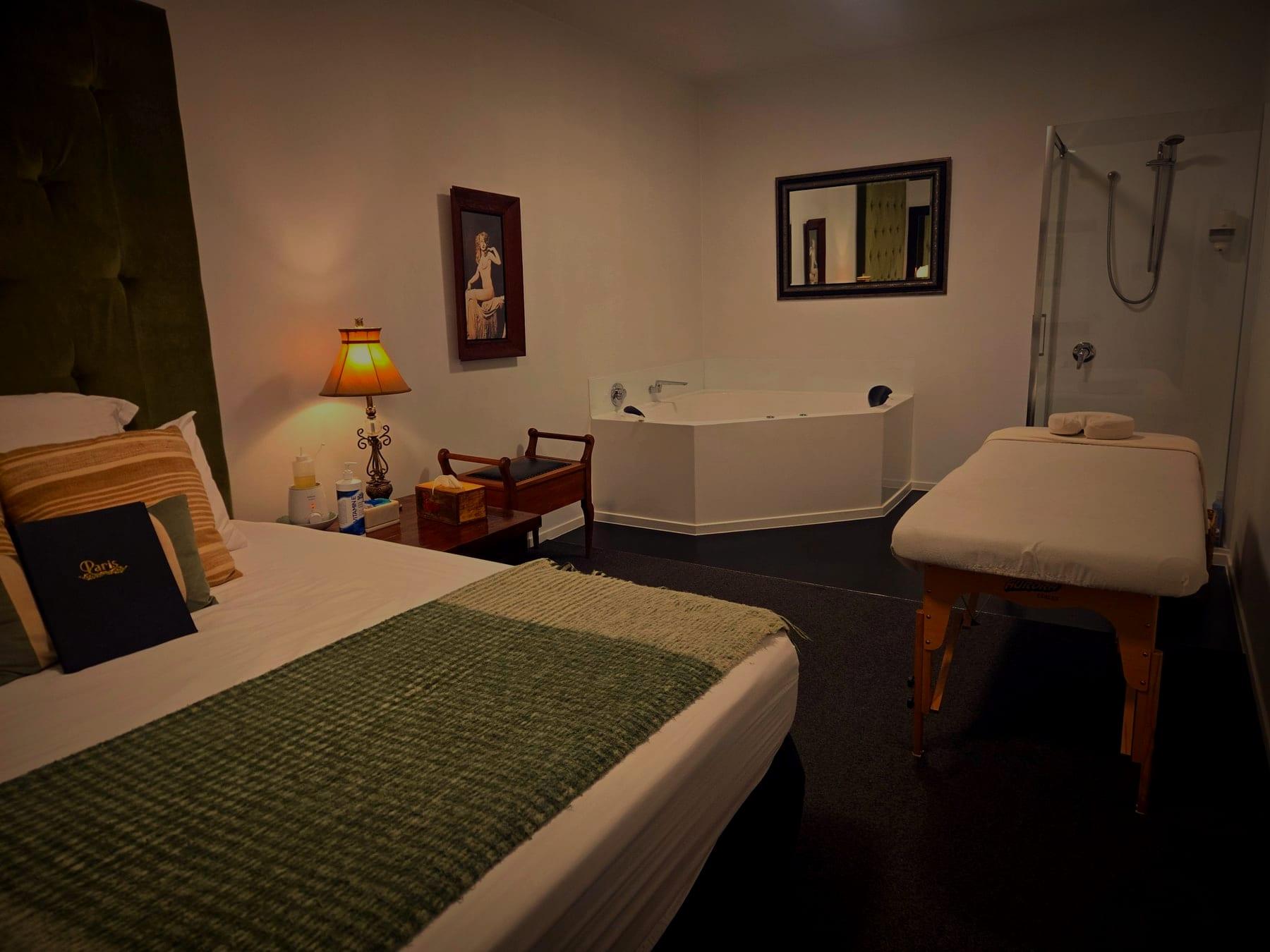 The private spa suite at Paris in Lower Hutt, Wellington